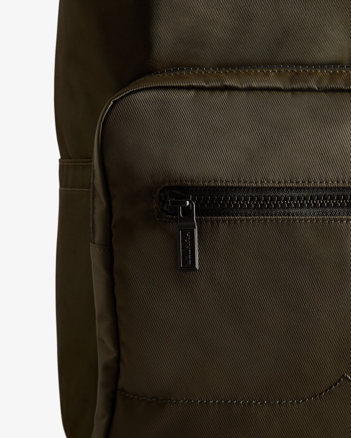 Mochila Hunter Nylon Pioneer Top Clip Verde Oliva Oscuro