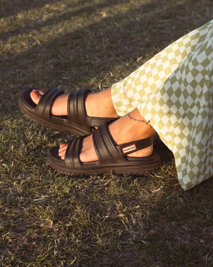 Sandalia Hunter Mujer Bloom Negro